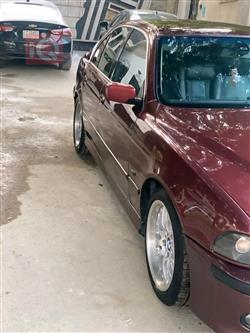 بی ئێم دەبڵیو سیریەس 5